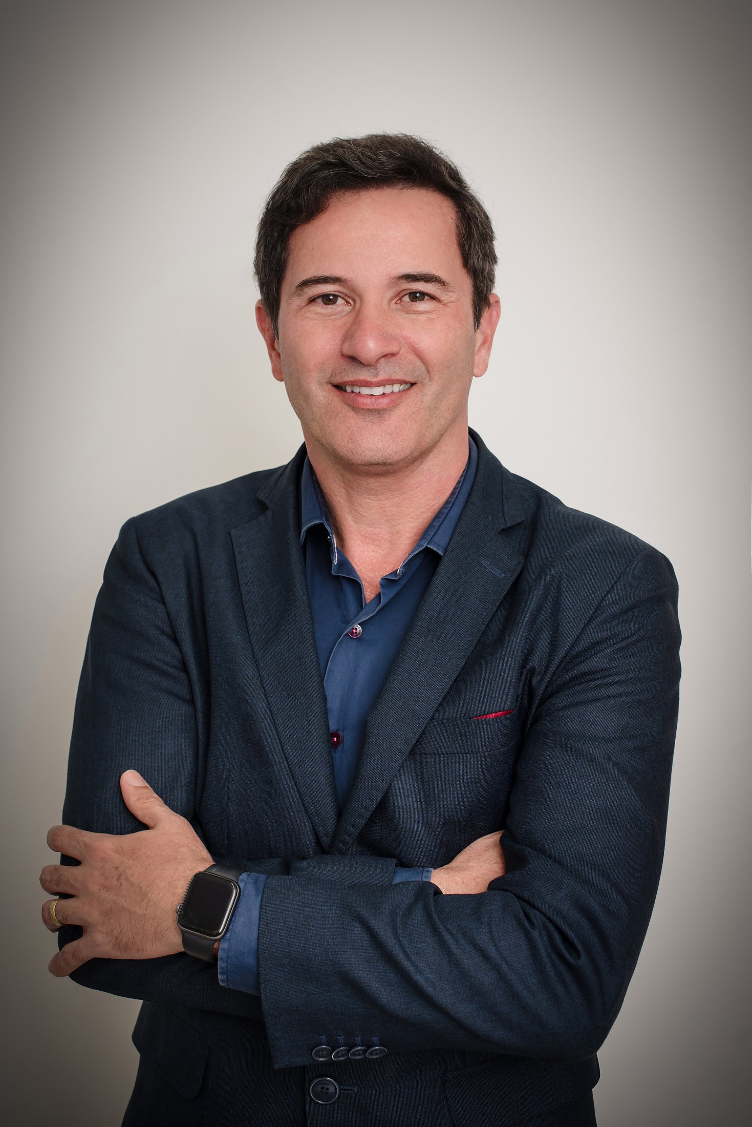 Dr Luciano Bignoto
